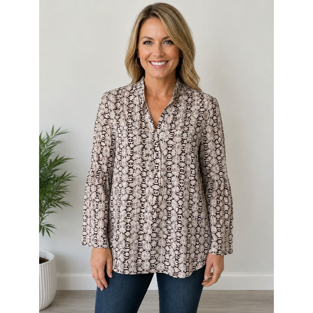 Karlie ladies top size M